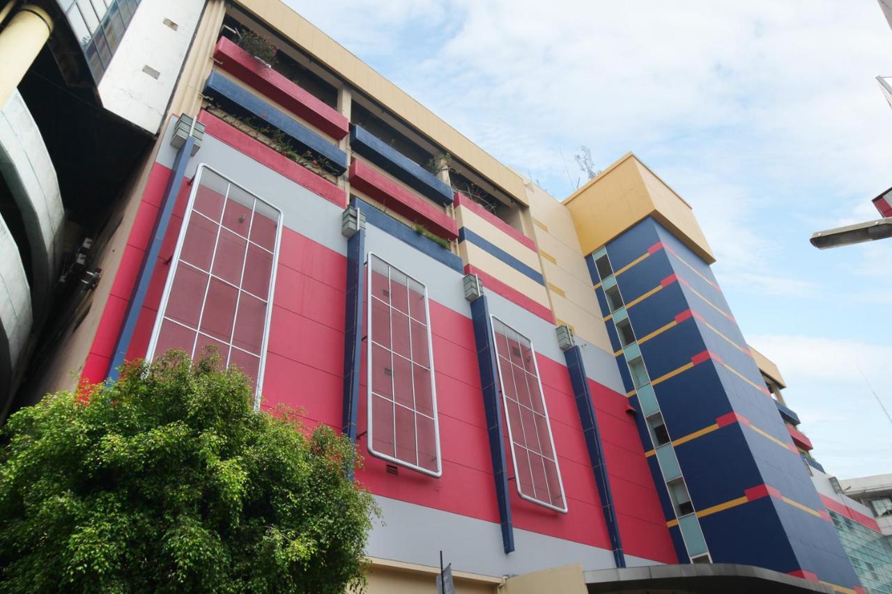 Hotel Airy Glodok Pinangsia Raya Jakarta Exterior foto